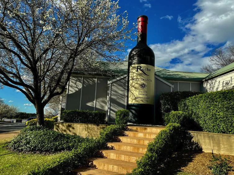 The giant Roche Tallawanta Shiraz bottle standing outside the cellar door at Pokolbin